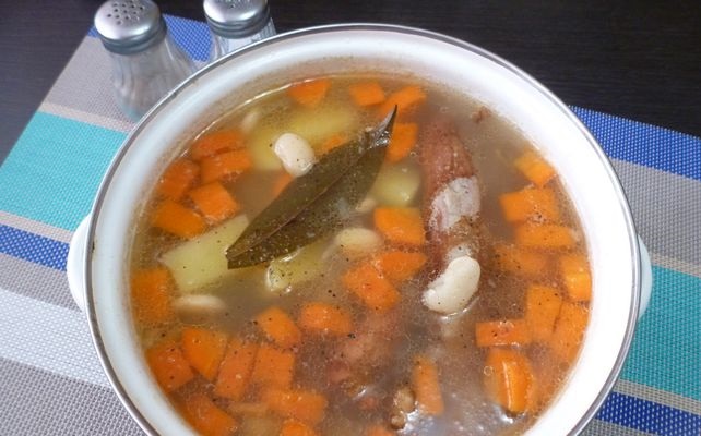 Vegetable Stew with Beans and Smoked Ribs step 8