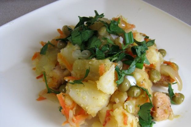 Stew with Chicken Fillet and Peas