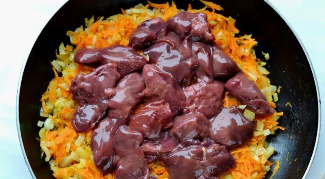 Chicken Liver Stewed with Canned Beans and Vegetables step 6