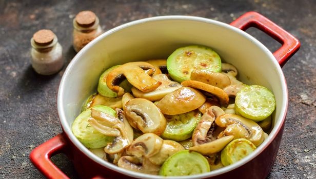 Zucchini Baked with Mushrooms, Sour Cream and Cheese step 6