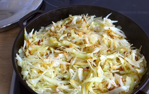 Stewed Cabbage with Mushrooms and Bell Peppers step 3