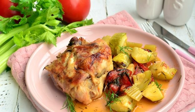 Chicken Baked with Tomatoes, Zucchini and Celery