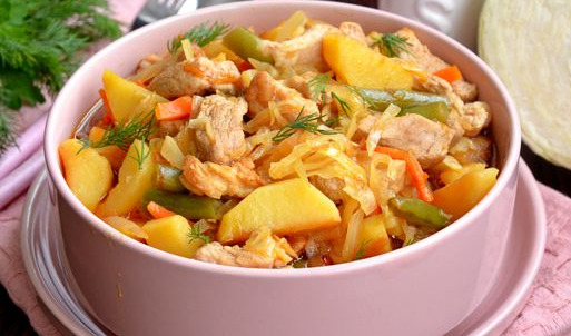 Potatoes with Pork, Cabbage and Green Beans