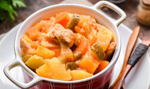 Stewed Potatoes with Chicken and Pickles