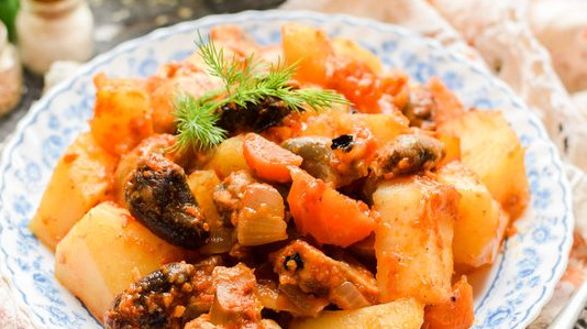 Potatoes with Mushrooms and Chicken Hearts, in the Sleeve