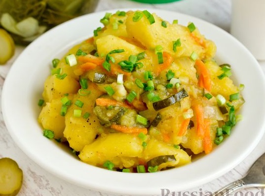 Stewed Potatoes with Pickles