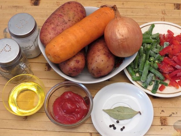 Vegetable Stew with Green Beans step 1