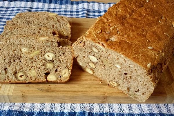 5 Minutes Of Spelled Bread with Nuts