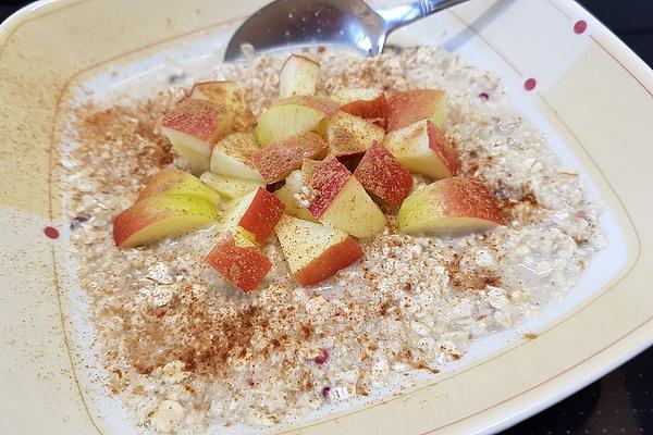 Apple and Cinnamon Porridge