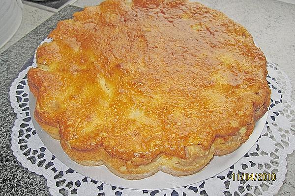 Apple and Mascarpone Cake