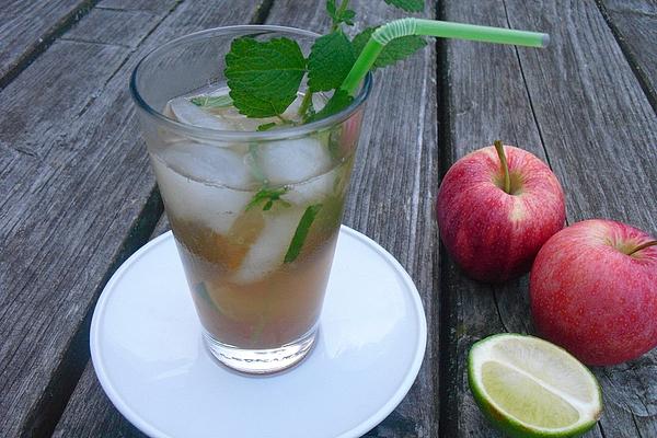 Apple Caipirinha with Mint