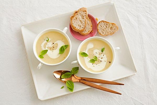 Apple-celery-soup