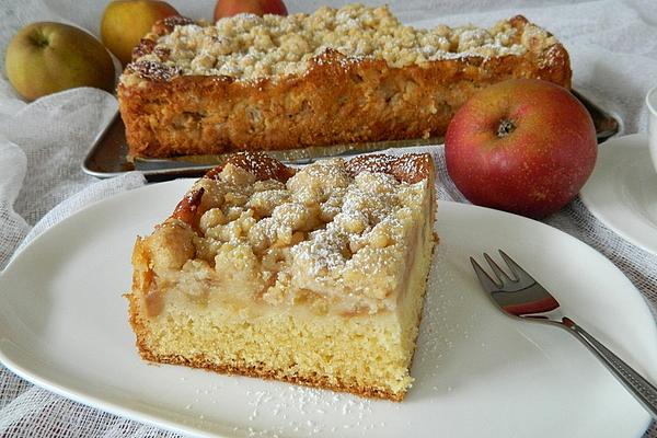 Apple – Cinnamon – Crumble Cake