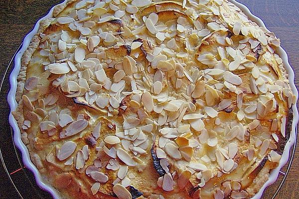 Apple Cream Cheese Tart with Maple Syrup