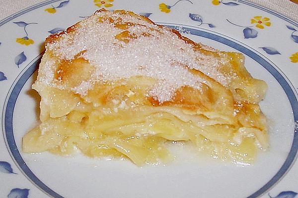 Apple – Cream Strudel