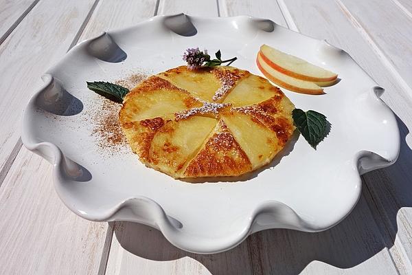 Apple Pancakes with Cinnamon