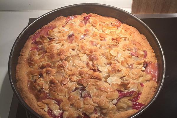 Apple Pie with Almond Top