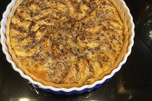 Apple Quiche with Cream Sauce