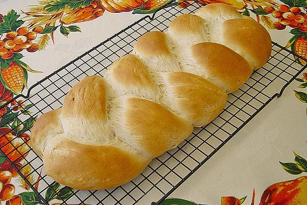 Applesauce Yeast Plait