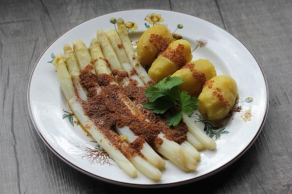 Asparagus with Crispy Breadcrumbs – Butter – Sauce