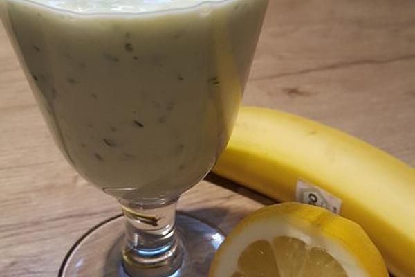 Avocado Banana Buttermilk Smoothie