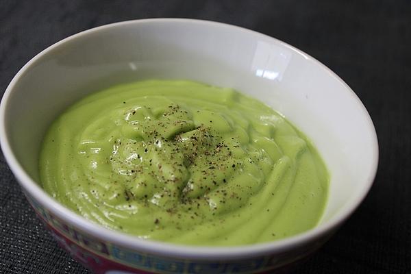 Avocado Basil Dip