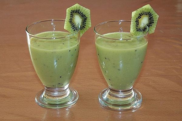 Avocado Kiwi Apple Smoothie