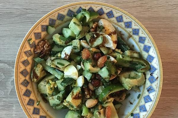 Avocado Salad with Egg