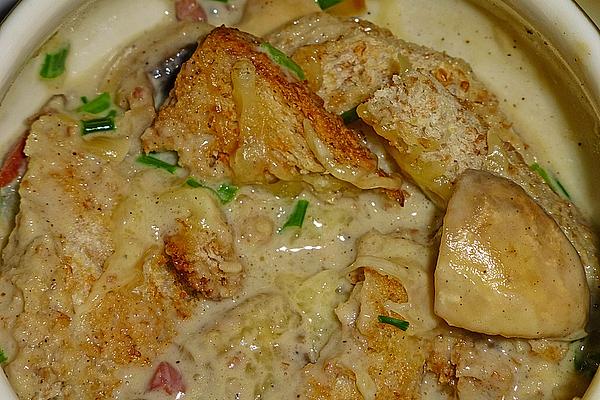 Baked Mushrooms with Toast in Soup Bowls