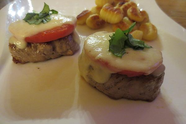 Baked Pork Fillet Medallions with Lamb`s Lettuce