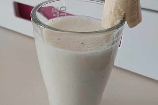 Banana Buttermilk Smoothie