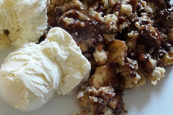 Banana Crumble (with Chocolate)