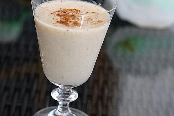 Banana-ginger Milk with Coconut and Cinnamon