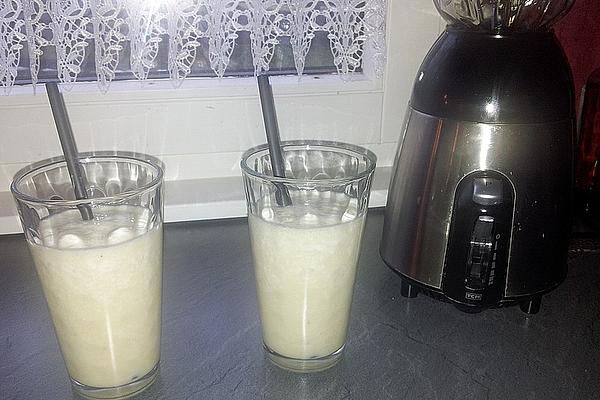 Banana Milk with Almonds