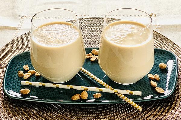 Banana Yogurt Peanut Butter Smoothie