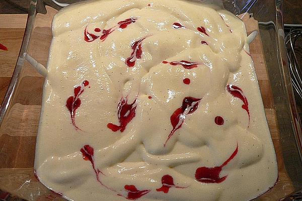 Bavarian Cream with Berry Pulp