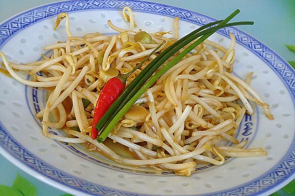 Bean Sprout Salad with Peanut Sauce