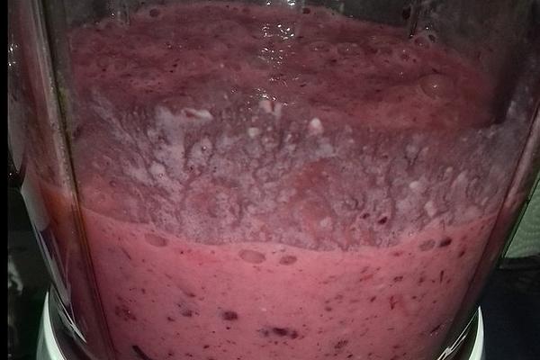 Berry Buzz Smoothie