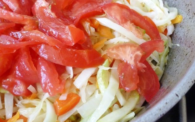 Cabbage Stewed with Zucchini step 9