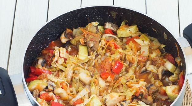 Vegetable Stew with Young Cabbage, Zucchini, Bell Peppers and Mushrooms step 10