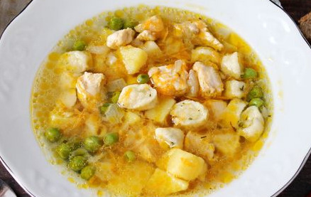 Chicken Soup with Green Peas and Cheese Dumplings