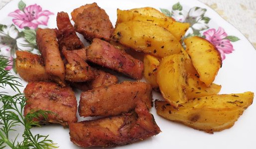 Country Style Pork with Potatoes (in the Oven)
