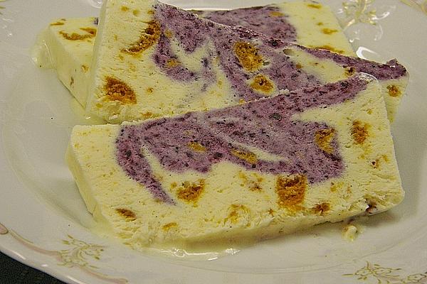 Blueberry Amarettini Parfait