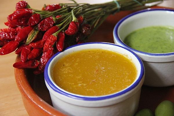Canarian Red Garlic Sauce