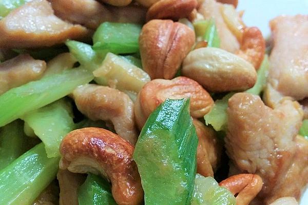 Cashew Chicken with Celery