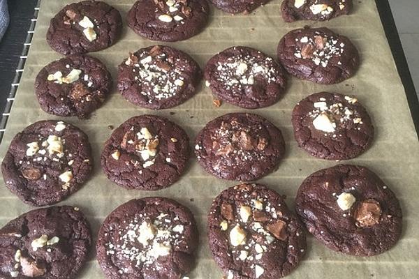 Chewy White Chocolate Cookies