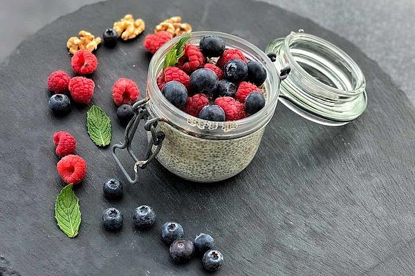Chia Pudding with Berries
