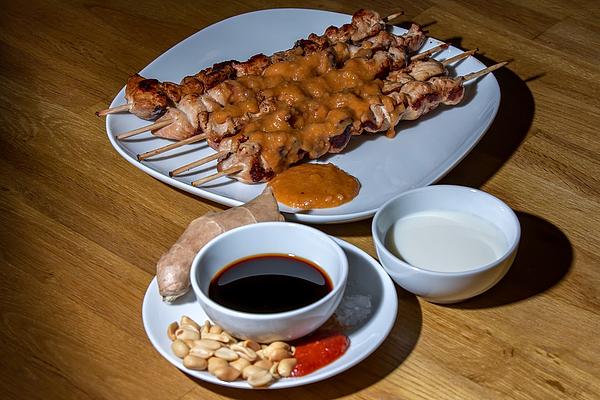 Chicken Satay with Peanut Sauce
