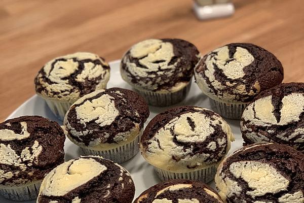 Chocolate Cheesecake Muffins