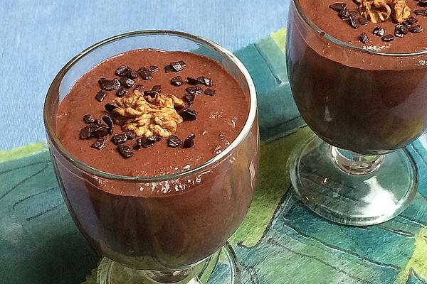 Chocolate Nut Pudding with Chia Seeds and Psyllium Husks